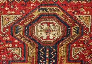 Shirvan pole medallion rug, 19th century. Fine weave. Excellent colors. A sharp rug in excellent condition. 102 x 151 cm.             