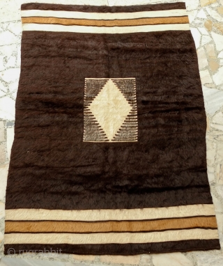 Siirt rug/blanket, 1940s or so. Lustrous mohair.  Single panel.  Striking central diamond within a square.  In great condition.  146 x 190 cm.       