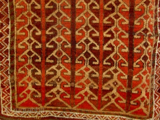 Lovely unusual antique Baluch large balisht or small rug, 1900 or before, all natural dyes, beautiful condition, with a design I have seen used as element of a larger composition before and  ...