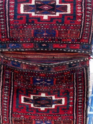 Complete Northwest Persian Kurdish heybe with Memling gul design, early 20th century, beautiful condition, all dyes appear natural.  Please ask for additional photos if needed.       