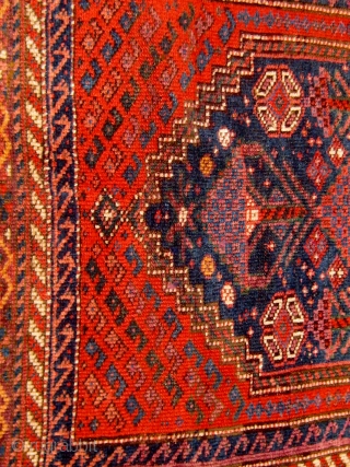 Antique Kurdish Sauj Bulagh "main carpet", last quarter of the nineteenth century, 5' by 8'5", in lovely condition, with one end still retaining its original flatweave finish.  Red wefts as is  ...