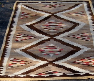 Antique large size Navajo rug (Red Mesa or Teec Nos Pos), first quarter of  the 20th century, 4' by 7' 2".  Please ask for additional photos.     