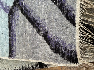 Tiger rug 
Baotou Inner Mongolia ,1920-1930
excelent conditions 
137x70 cm 
  please contact me at danilino69@hotmail.com                 