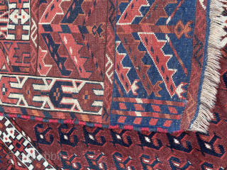 Yomut ensi late 19th century
156x133cm approx.