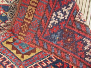 Good Antique Lori South West Persian Long rug. Good pile and great colours. 9 ft 9 inches x 5 ft 2 1/2 inches. 297 x 159 cm. SOLD     