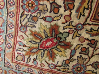 Hereke Turkish silk and metal thread rug, woven on silk foundation. Signed. Circa mid-second half of the 20th century. 173 x 113 cm. Excellent condition. cheap tracked and fast shipping.   