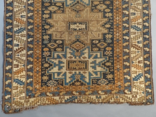 Antique Caucasian Kuba with a Lesghi Star" design.
It dates from around 1900-1915.
It is in fairly good condition with NO holes, tears or stains.
The ends are frayed out and uneven.
It measures 56" X  ...