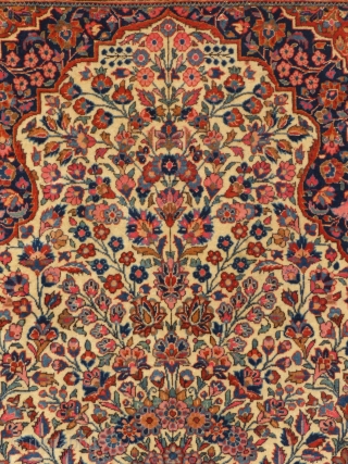 This is a beautiful Antique Kashan Prayer Rug.
It dates to the first quarter of the 20th Century.
It is all Wool and in Excellent,almost mint condition
It measures 41" x 59".c.1920-30.
SOLD    