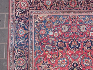 Kashan Rug with good age,beautiful colors and desigen size:200x131-cm / 78.7x51.5-inches                      