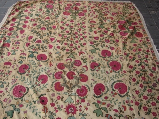 antique suzani it is one of the best suzani i have ever seen. Size:217x170-cm /85.4x66.9-inches more info please mail me  good price          