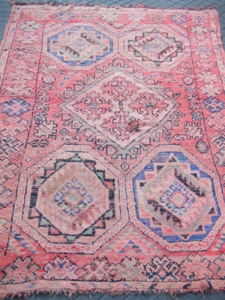 antique moroccan carpet The carpet has been fixed in some places(as you can see on the pictures)Very uniqe design size:260x163-cm / 102.3x64.1-inches


           