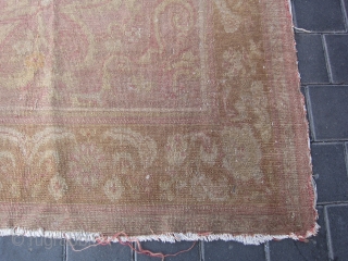 Turkish Ushak ? size:210x136-cm    ask                         