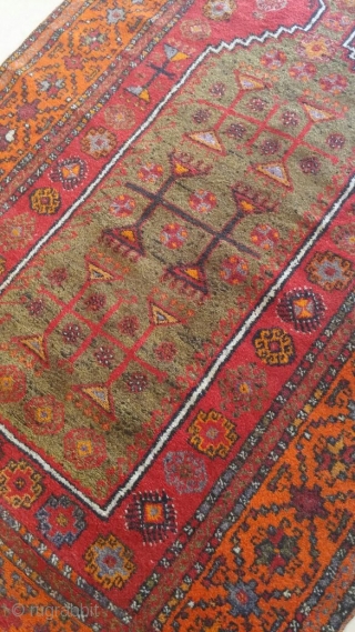 Prayer rug turki or Kurdish size:195x118 good contishen.   Ask                      