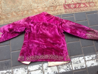 Persian jacket velvet en metal size:55-l /45w ask                         