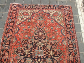 sarouk fereghan antique rug 1900
This is antique beautiful sarouk fereghan rug carpet 1900.
it made by hand with wool on cotton . 
It have a beautiful colors .       ...