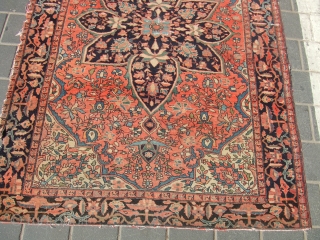 sarouk fereghan antique rug 1900
This is antique beautiful sarouk fereghan rug carpet 1900.
it made by hand with wool on cotton . 
It have a beautiful colors .       ...