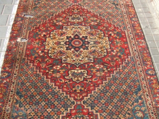 ANTIQUE BAKHTIARI fragment PERSIAN RUG CARPET Size: 190x120- cm / 74.8x47.2-inches, The rug has hole in some places(as you can see on the pictures)
Year: 1880-1900
Medium: wool on cotton hand made
   