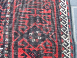 ANTIQUE BALUCH CARPET HAND WOVEN
Size: 186x91-cm /73.2x35.8-inches
The carpet has been fixed in some places(as you can see on the pictures)
Condition: good, low pile in some places
       