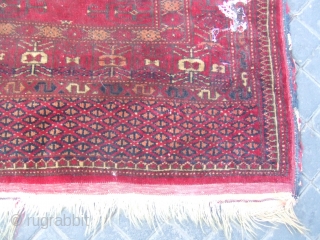 antiqe main rug tekke 190x138-cm / 74.8x54.3-inches the rug is in mint condition some holes never tach fine wive need wash            