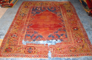 Rare Bergama or Dazkiri - Anatolia.
Late 18th century.
Size: 248x215 cm

                       