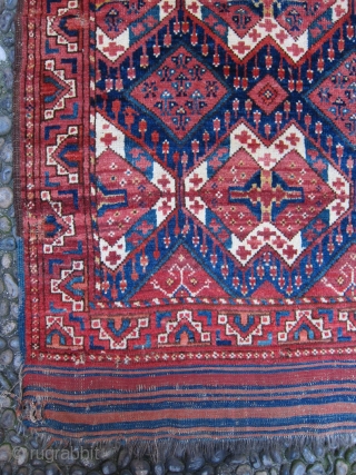 BESHIR IKAT DESIGN,
Centra Asia.
1870 circa - 306 x 131 cm -
A very nice and soft rug, wonderfull natural dyes, need some restorations but it is in good condition.
Original sides and kilim ends  ...