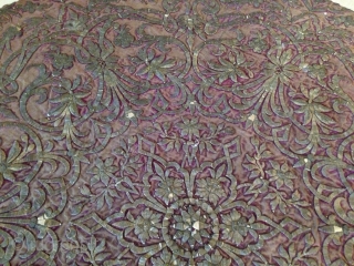 Antique Persian table cover 

Silver embroidery on velvet 

130x130 CM 


P.O.R

Thanks                      