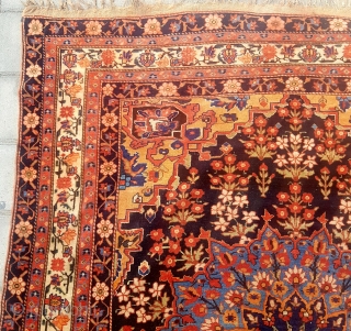 fine quality pure wool Qashqaee rug 

Circa 1920

Perfect condition.

200x156cm

P.O.R                        