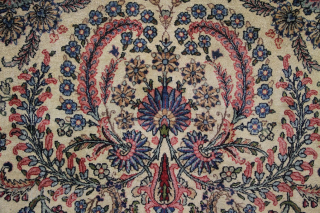 Kerman Carpet id: 1966KQ Size: 206x131 Thickness approx: 14 mm Made around: 1905 Pile: Wool                  