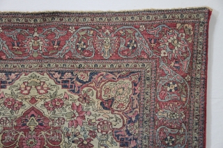 Isfahan Carpet id: 4385KE Size: 150x220Thickness approx: 14 mm Made around: 1910 Pile: Wool                   