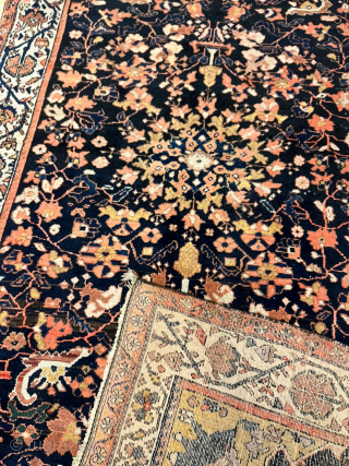 MALAYER
material wol 
size 263* 150
age 19 th                          