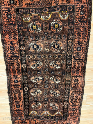 BALUCH 
SIZE: 100*169
MATERIAL : WOL 
AGE : 19 TH                        