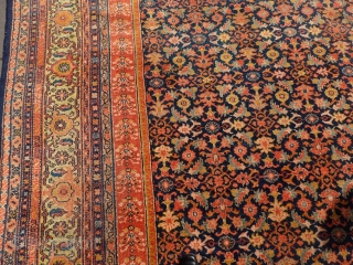 Antique Mahal 365x280cm, wonderful colors, in great condition                         