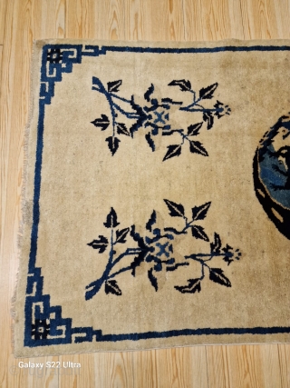 chiniz
siz:174*89
material:wool
age: in 1880
Please send me directly mail info@davoud.com
                         