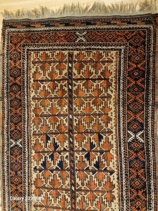 BALOCH 
MATERIAL:WOOL
SIZE:121*81
Please send me directly mail info@davoud.com                          