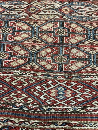 SUMAK
size:93*80
material:wool
age: in 19th                              