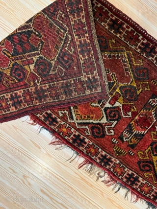 BASHIR
size:133*49
material:wool
age: 19 th                              