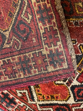 BASHIR
size:133*49
material:wool
age: 19 th                              