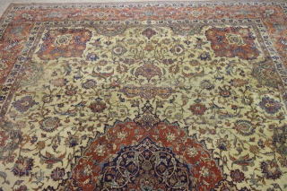 Fine Isfahan, 375 x 240 cm                           