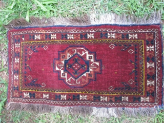 Its an old turkmen bag face good colors and good condetion                      