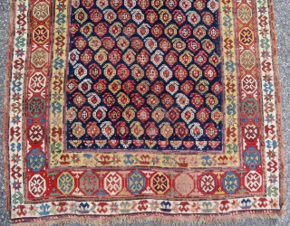 Antique superb Gendje caucasian carpet of the second half of the 19teen century.

Despite some wear, a rare collector's carpet.

Check the photos, they are part of the description.

We ship to Switzerland, UK and  ...