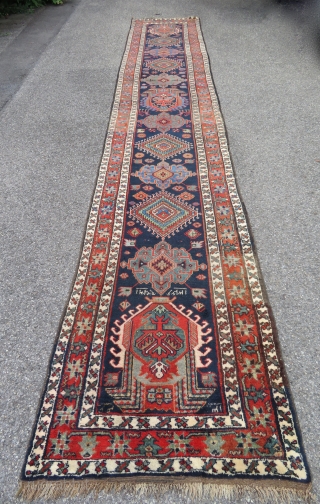 Antique Karadjeh long rug on wool foundations. Dated and signed.
 
540 cm x 91 cm

Areas of wear

More pics available on request            