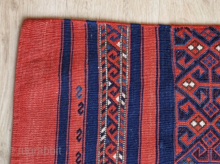 Antique northwestern Anatolian nomadic chuval. Karakeçili, Yüncü or Kubaş tribe. Mint condition. Authentic selvage sewings. Dimensions: 115 cm X 70 cm.            