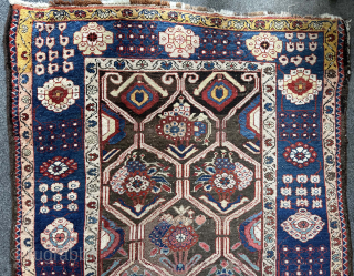 Old village Bakhtiari with a fantastic lively flowerpot pattern and beautiful abrash - not you your run-off-the-mill variety. Published in Willborg, Peter: "Chahâr Mahal va Bakhtiâri, Including the Feridân Area. Village, Workshop ...