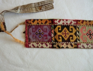 This Uzbek Lakai Cross-Stitched Silk Embroidered Headband
 measures 3-1/2" by 23"
                      