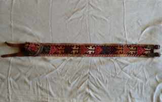 Uzbek Lakai Silk Embroidered Leather Belt with Pouch. This belt shows quite a bit of wear but it is still in good condition.
It measures 3" by 32"
      