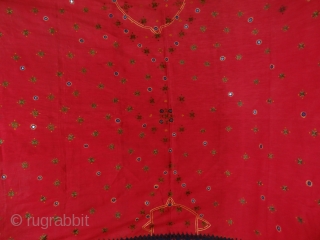 abbochani wedding shawl from suthar group of jaisalmer. finest soof work embroidery.
silk floss embroidery on cotton.. phulkari bagh shalws.
textile from sindh of tharparker.          