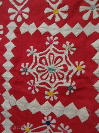 ralli quilts, applique chandrwa from rajasthan or gujrat. baby quilts , dowry quilts

good condition.rare piece.
                  