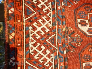 Good antique Turkmen main carpet. Ersari field motifs. Colours: raspberry red abrashed main field ( not clearly represented by all featured photos ), light blue, dark blue, sea green, yellow, white, brown,  ...