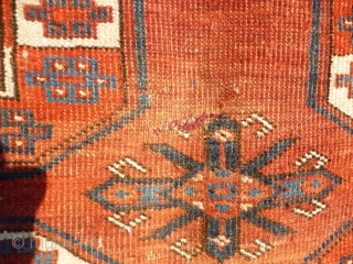 Good antique Turkmen main carpet. Ersari field motifs. Colours: raspberry red abrashed main field ( not clearly represented by all featured photos ), light blue, dark blue, sea green, yellow, white, brown,  ...