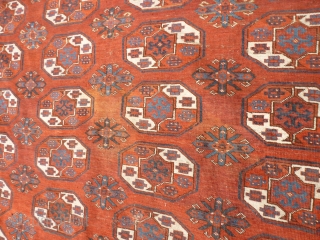 Good antique Turkmen main carpet. Ersari field motifs. Colours: raspberry red abrashed main field ( not clearly represented by all featured photos ), light blue, dark blue, sea green, yellow, white, brown,  ...